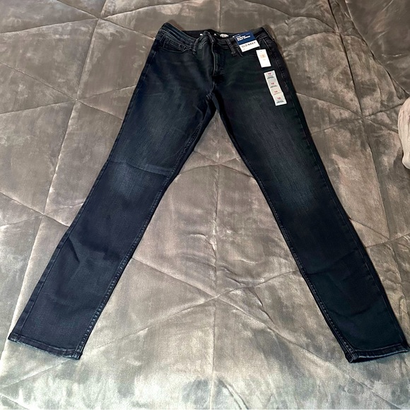 Old Navy Denim - Old Navy Skinny Dark Blue Skinny Jeans!